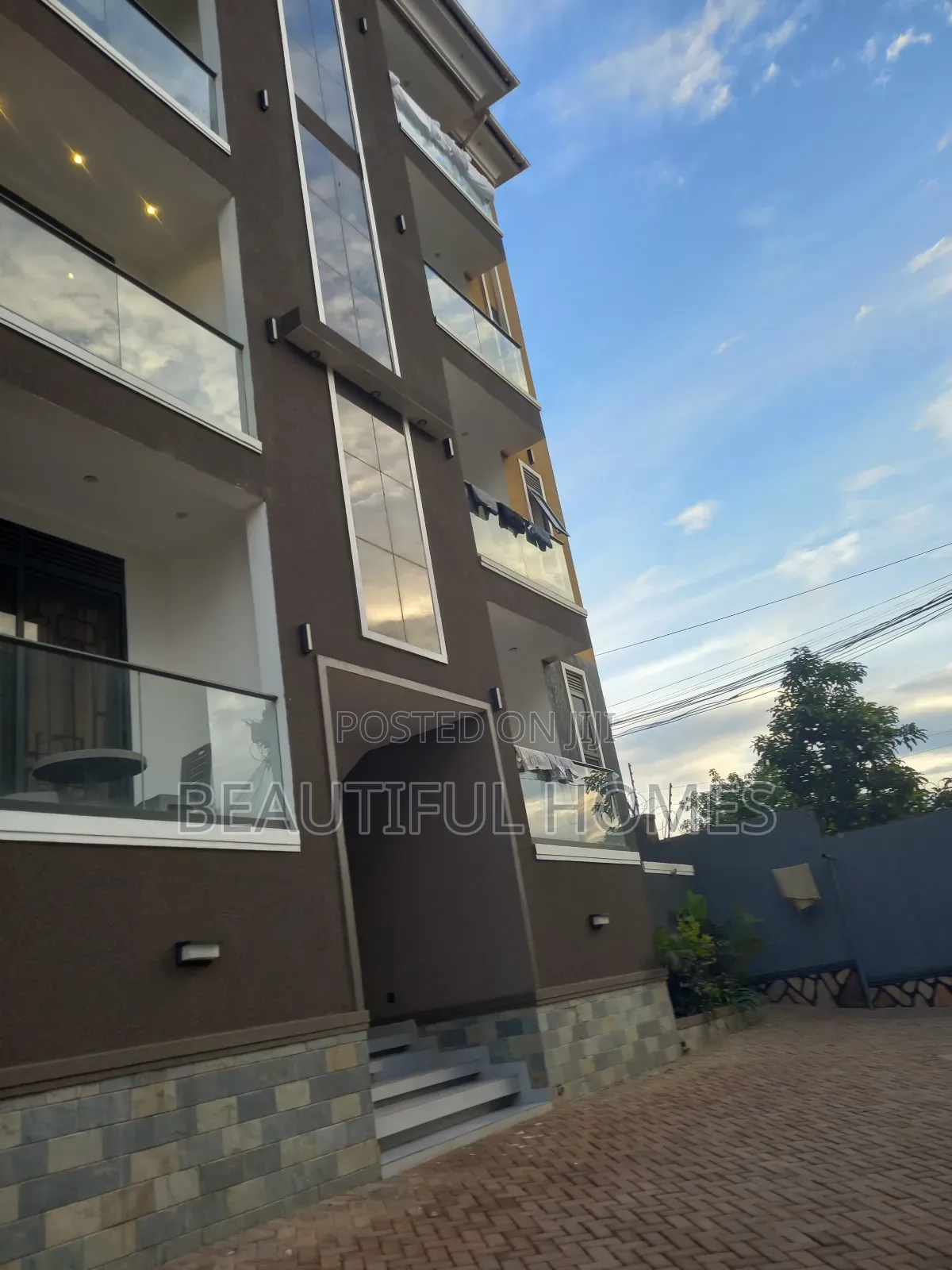 Furnished 2bdrm Apartment in Kisaasi, Nakawa for sale in Nakawa
