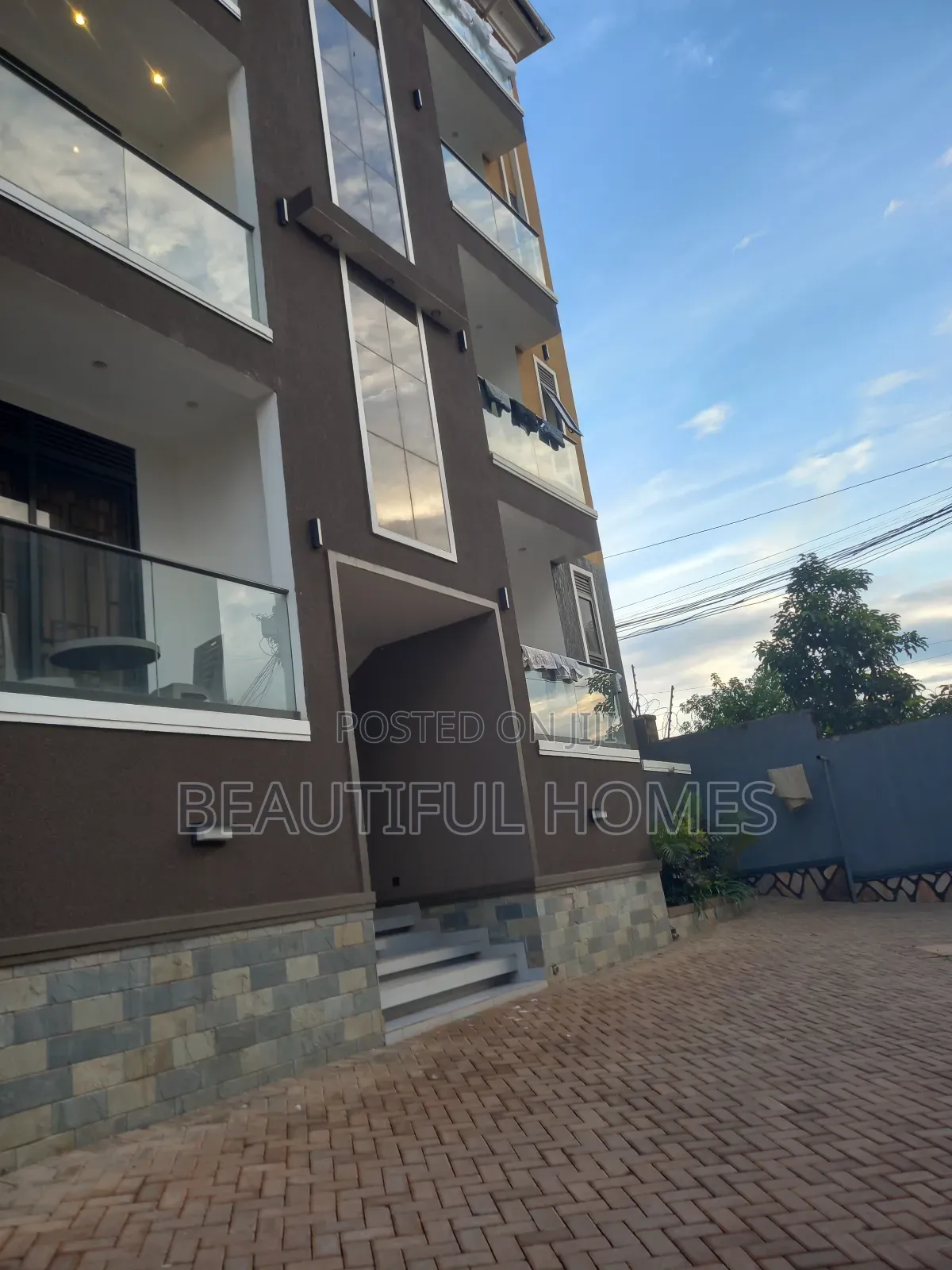 Furnished 2bdrm Apartment in Kisaasi, Nakawa for sale in Nakawa