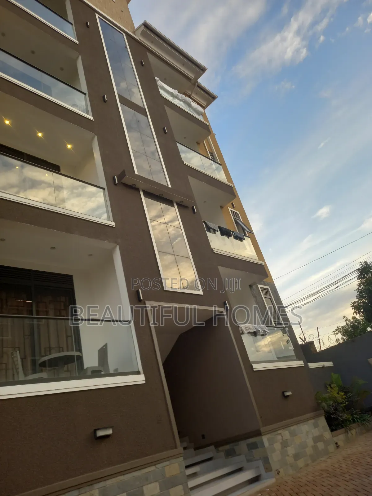 Furnished 2bdrm Apartment in Kisaasi, Nakawa for sale in Nakawa