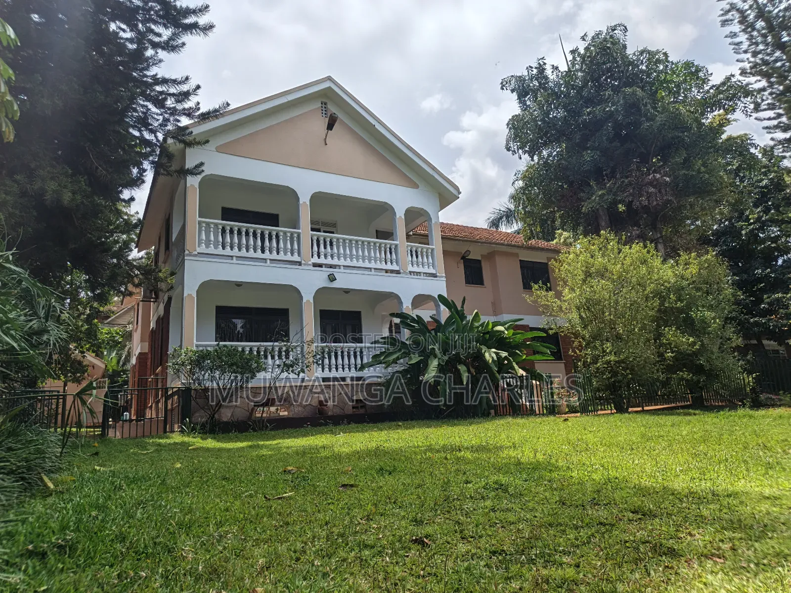 6bdrm Duplex in Fs Properties Ltd, Nakawa for sale in Nakawa