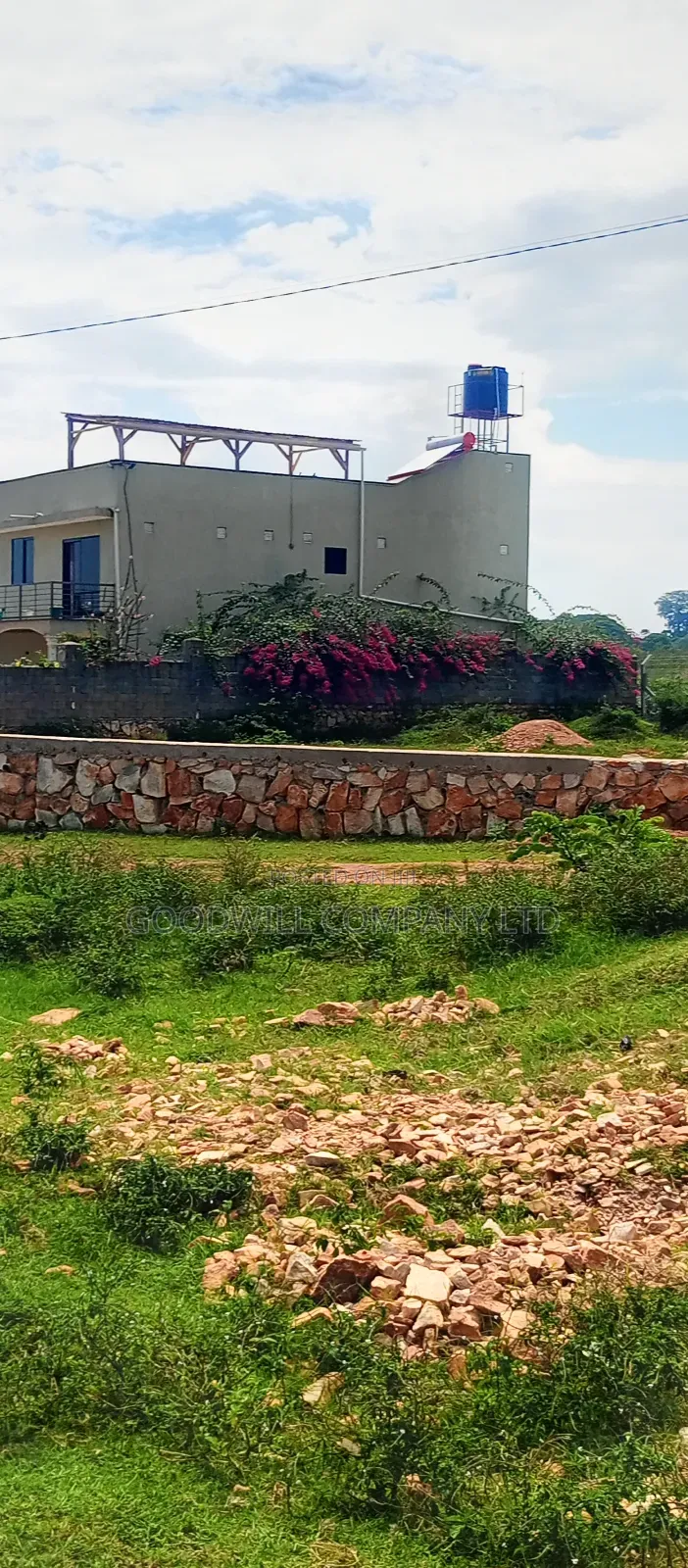 60 Decimals Of Land In Musinde Garuga Entebbe Rd W/T Lakevictoria View in Central Division