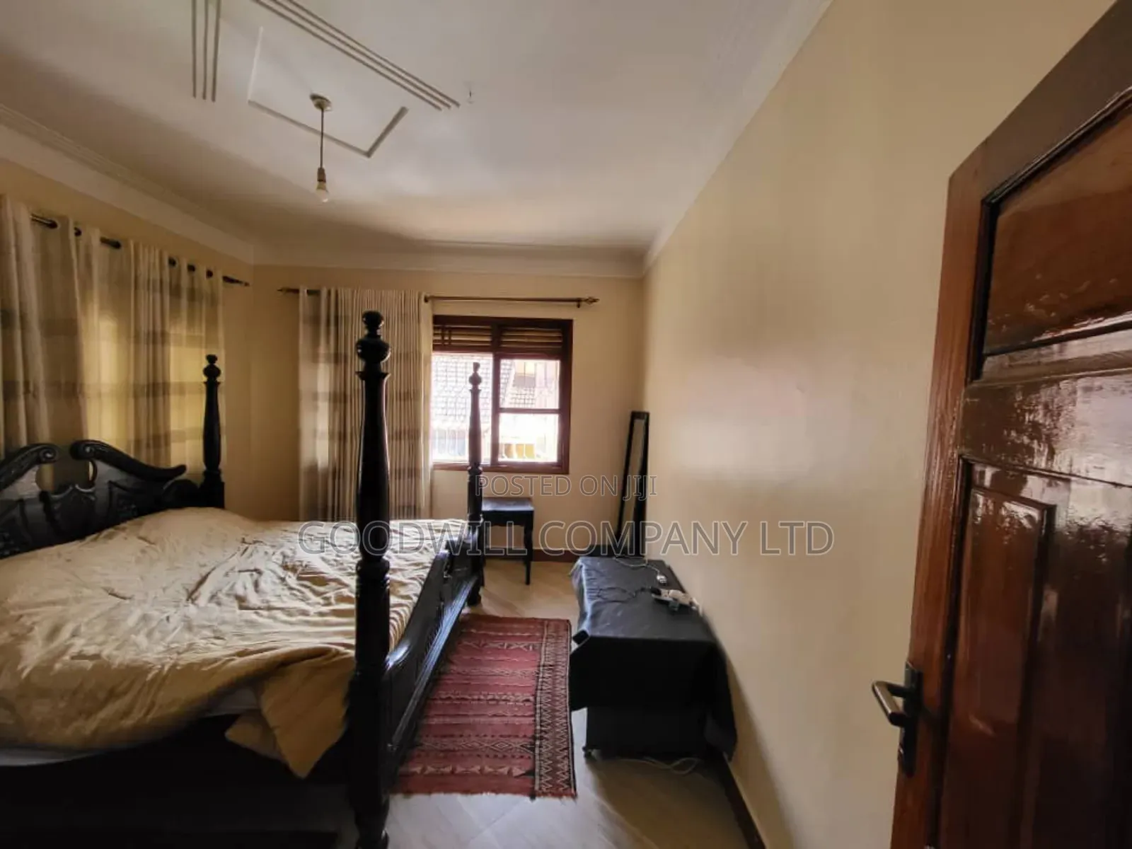 6bdrm House in Kansanga, Central Division for sale in Central Division