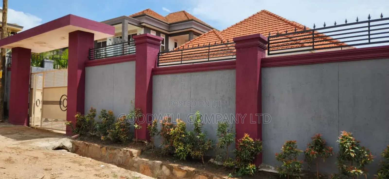 3bdrm House in Kitende Entebbe Road, Central Division for sale in Central Division