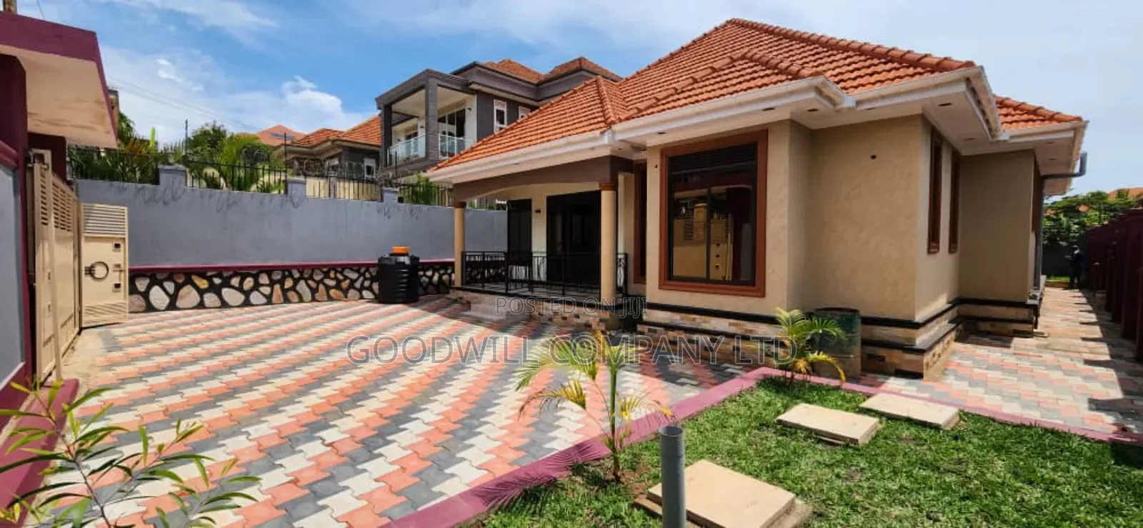 3bdrm House in Kitende Entebbe Road, Central Division for sale in Central Division