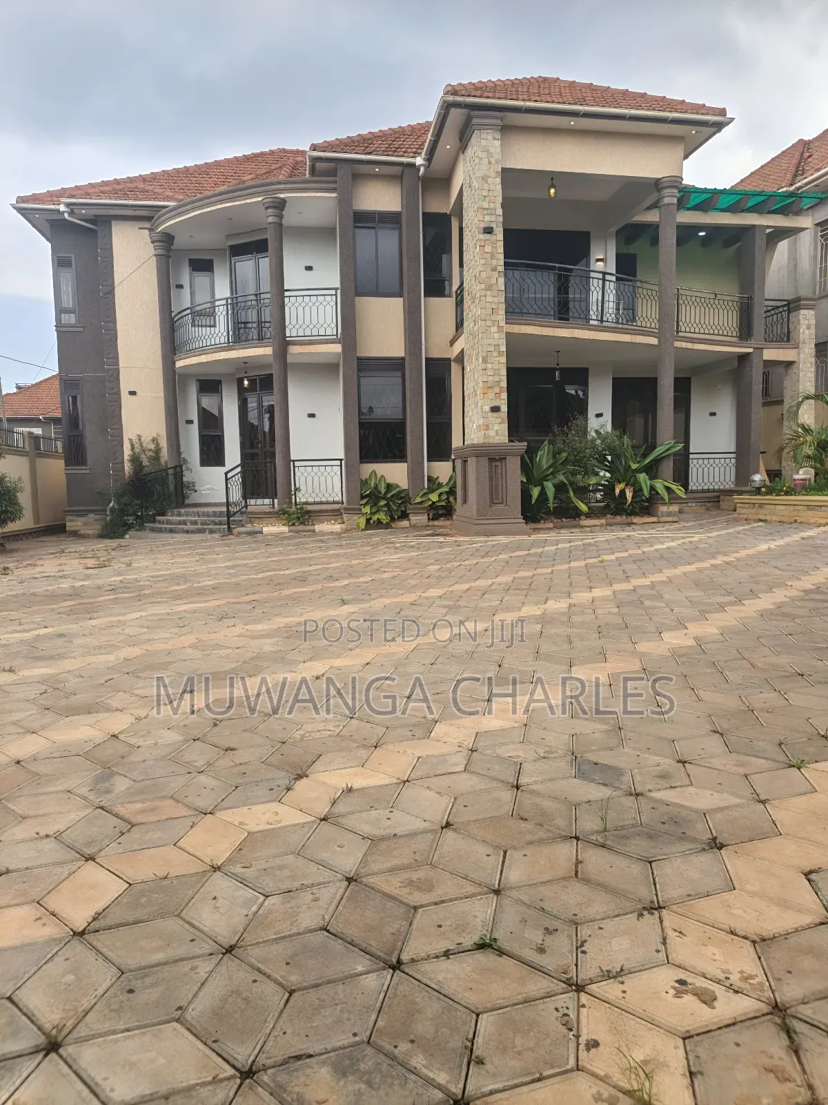 6bdrm Duplex in Fs Properties Ltd, Kira for sale in Kira