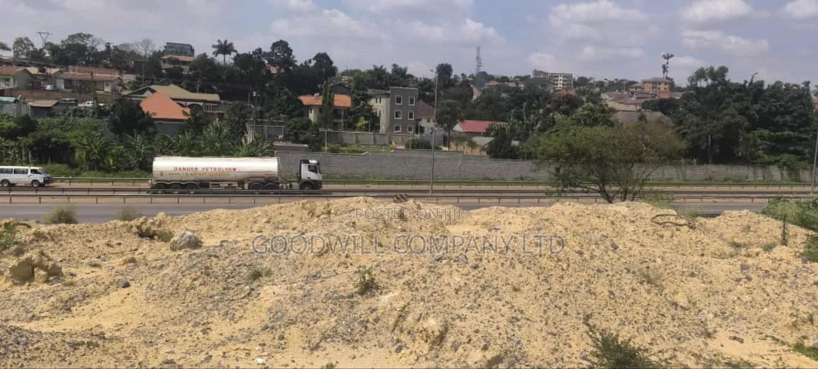 3acres of Land for Sale Touching on Northern Bypass Mailo Land Title . in Central Division