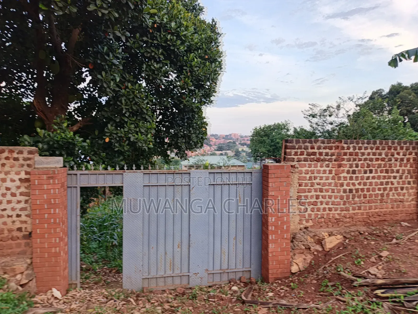 25decimals of Land on Sale in Kyambogo in Division A