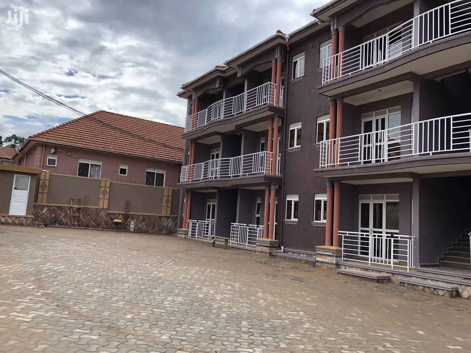 Apartments in Kisaasi on Sell in Kampala