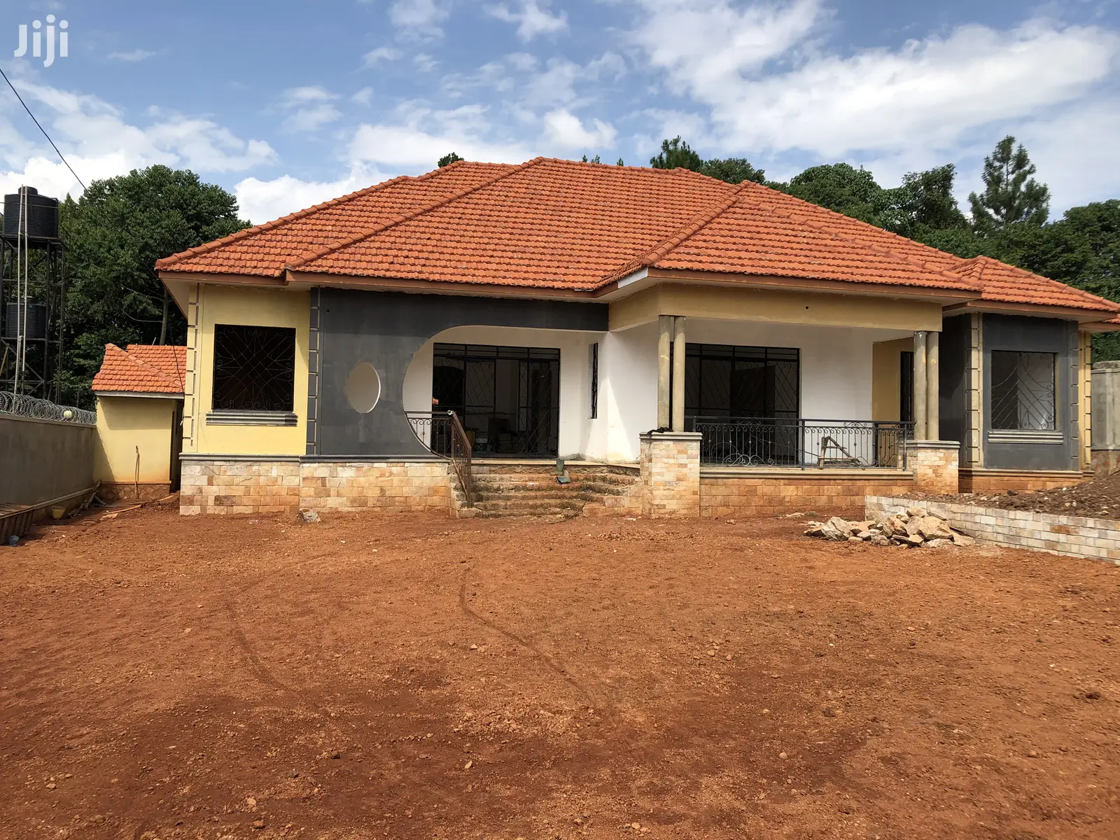 Kira Executive Mansion on Sell in Kampala