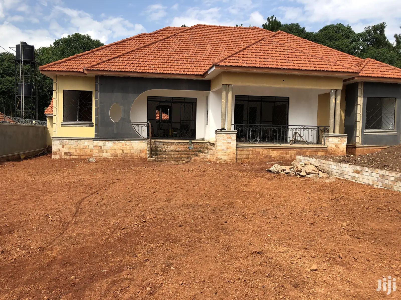 Kira Executive Mansion on Sell in Kampala