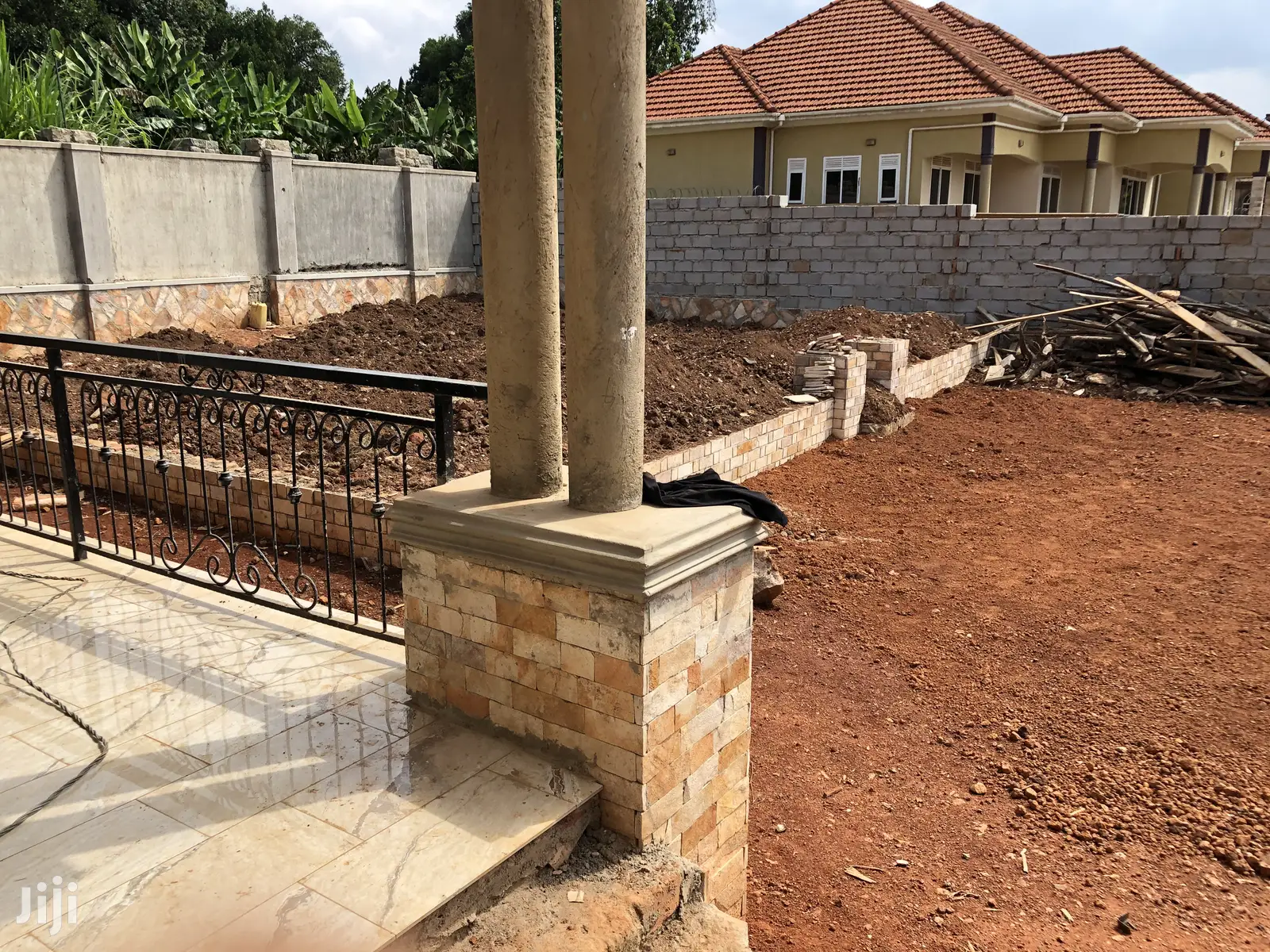 Kira Executive Mansion on Sell in Kampala