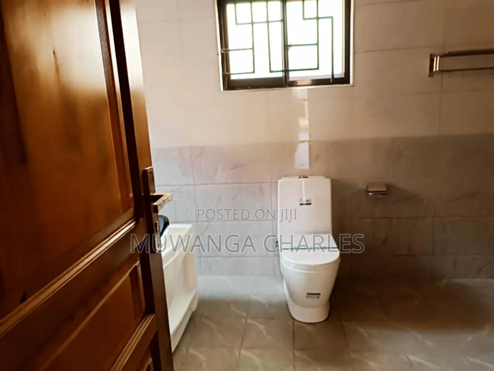 5bdrm Duplex in Fs Properties Ltd, Kira for sale in Kira