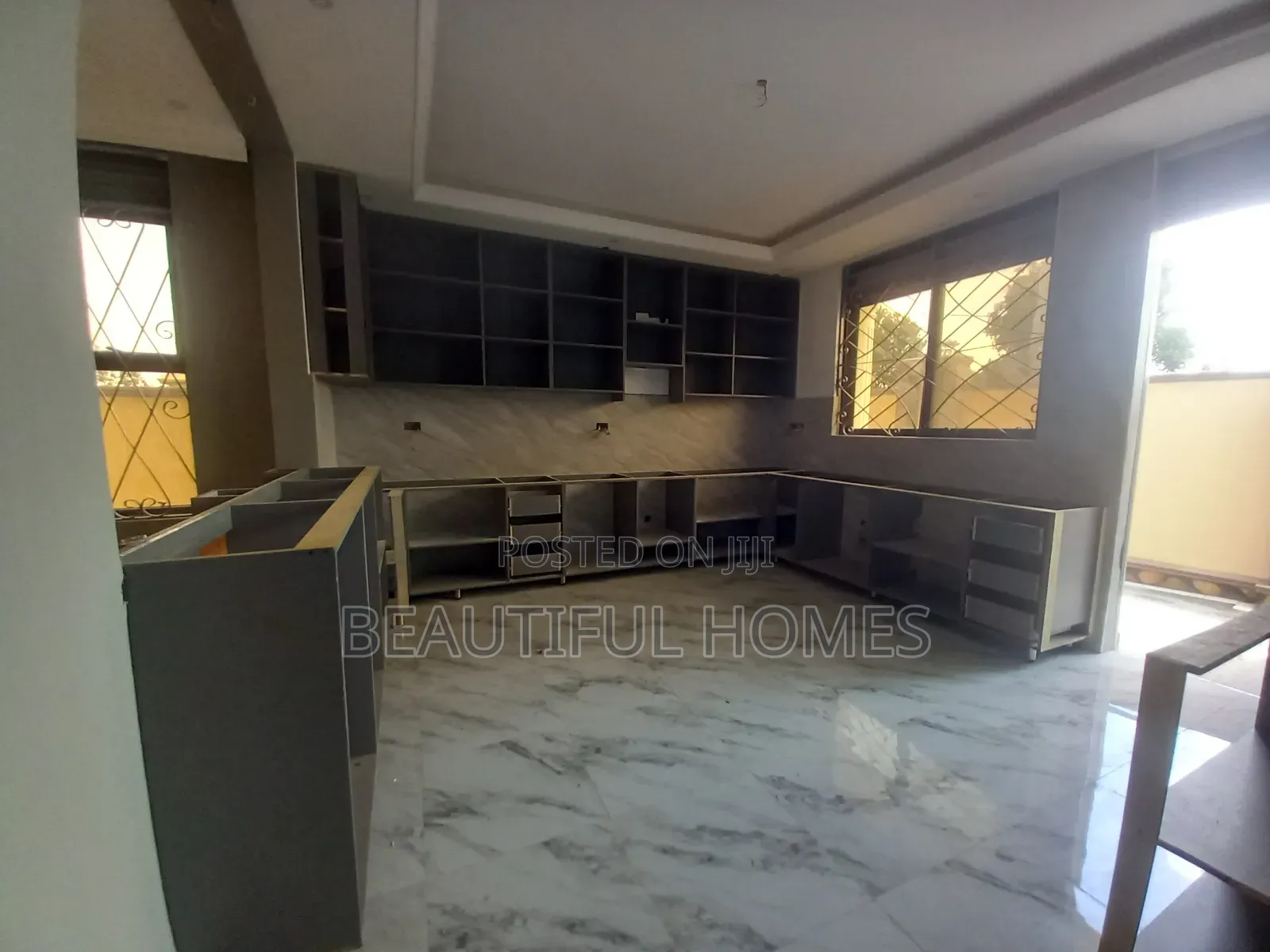 Furnished 6bdrm Mansion in Kira for sale in Kira