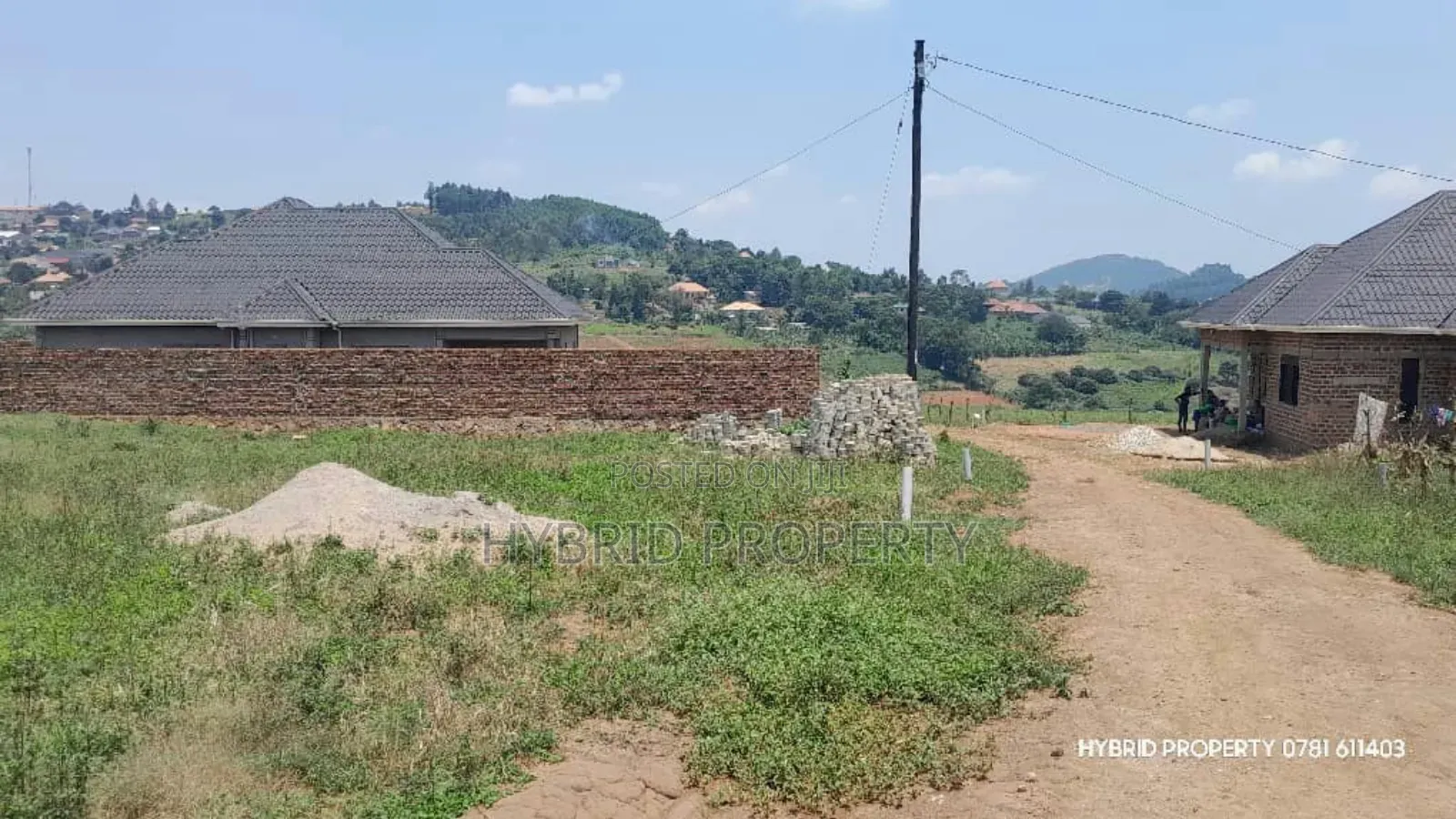 Prime Plots for Sale at Wakiso~Mabombwe Diplomatic Estate~Hoima Road. in Wakiso / Wakiso