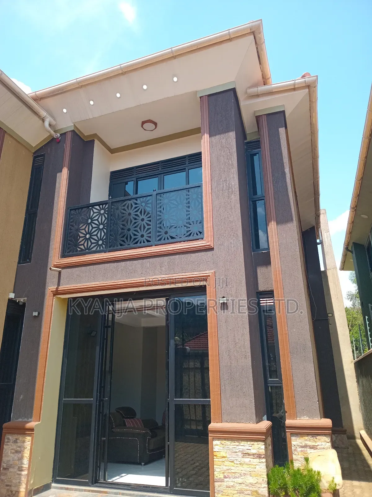 3bdrm Duplex in Bahai Estates, Kawempe for sale in Kawempe