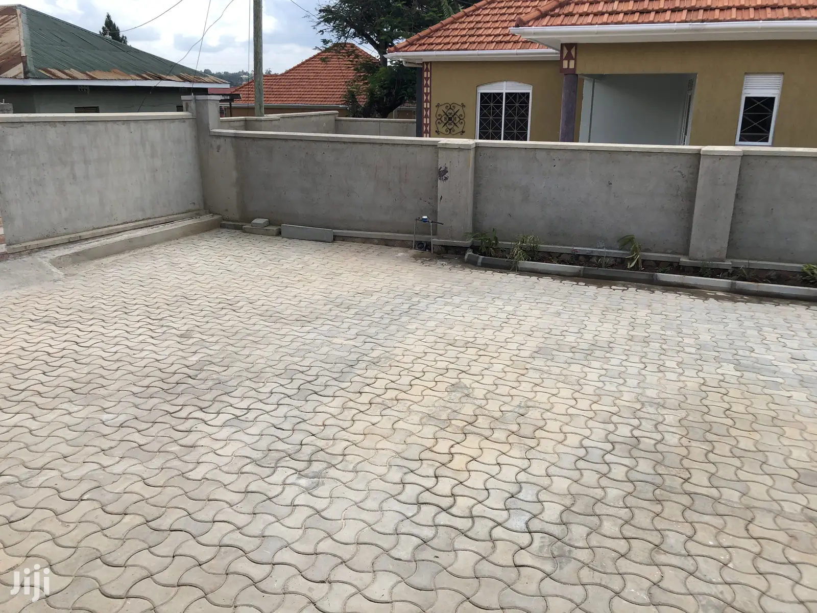 Kira Nice Homes by the Tarmack for Sale in Kampala