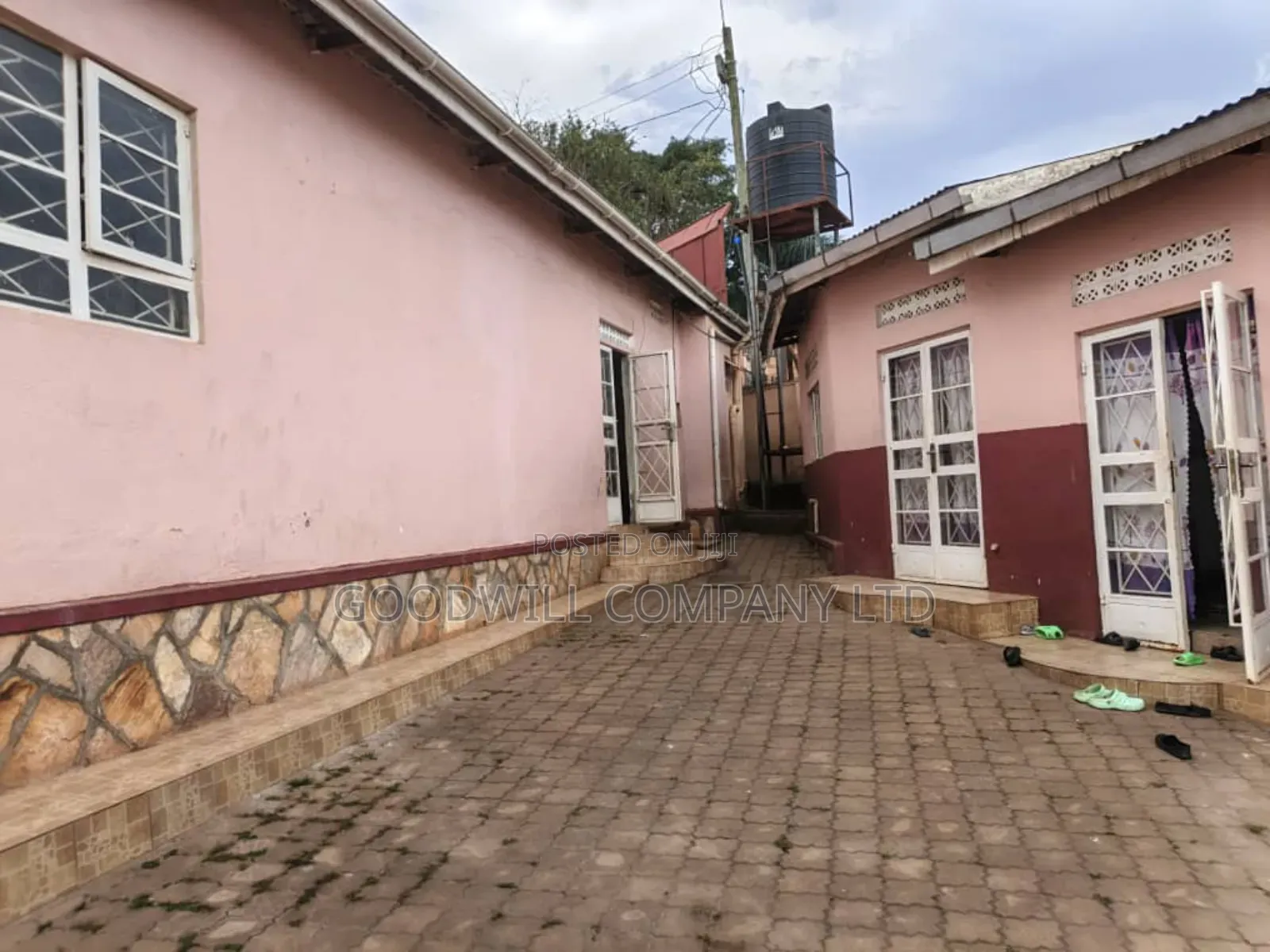 32.5decimals of Land in Bukoto Near Main Road Private Mailo Land Title in Central Division