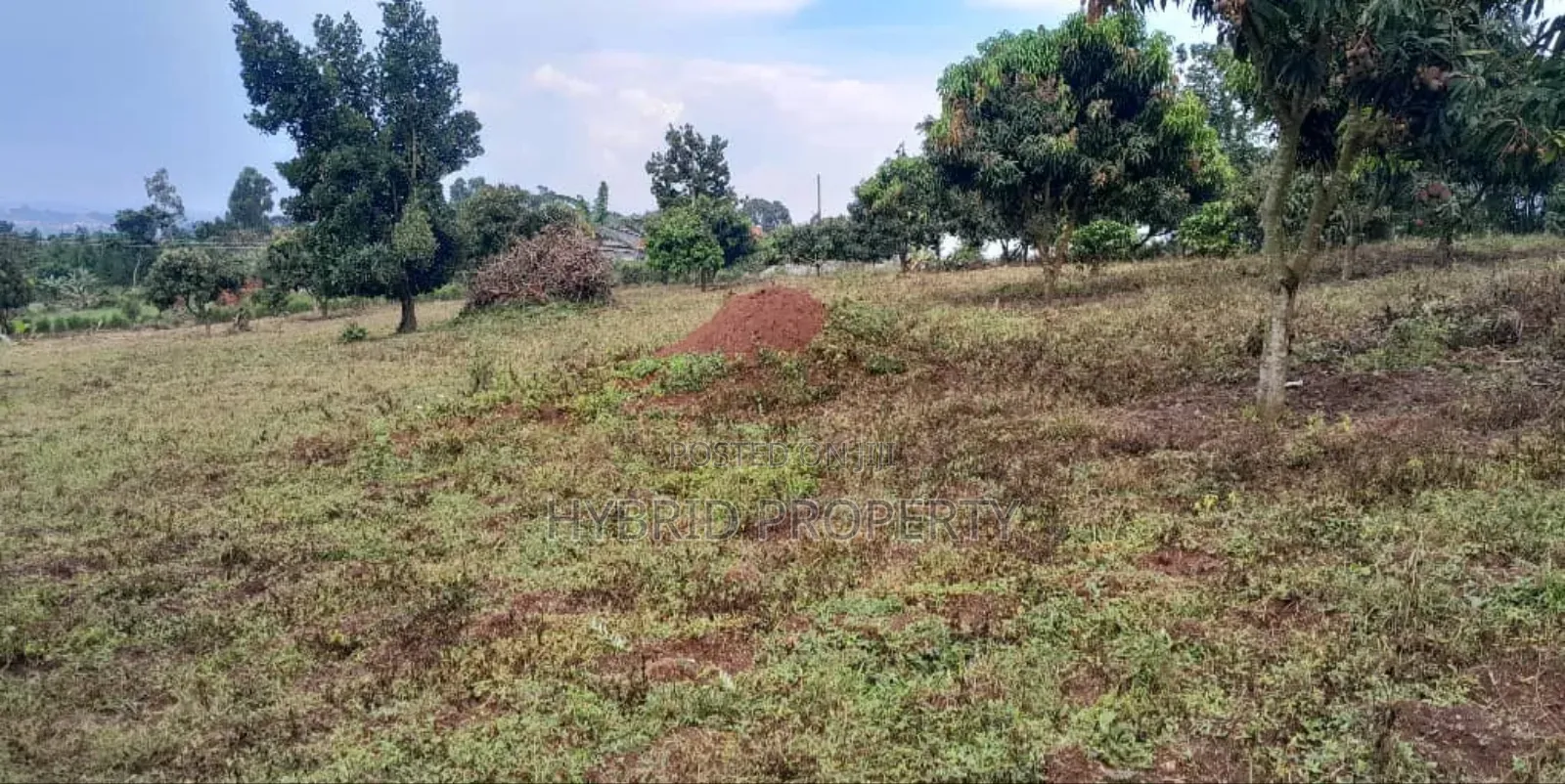 18acres Of Land For Sale In Wakiso Town Hill View Along Hoima Road. in Wakiso / Wakiso