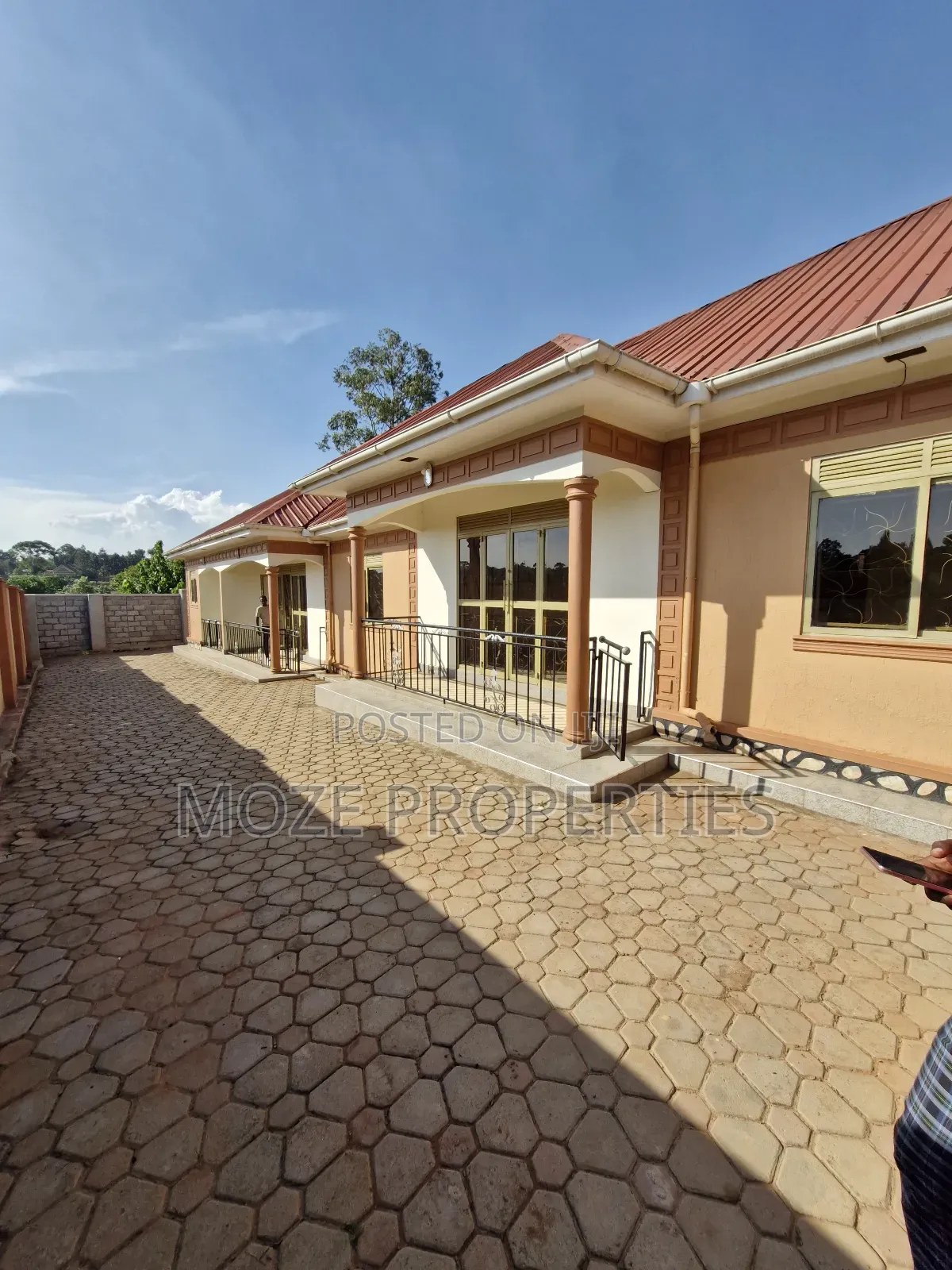 2bdrm Bungalow in Kyaliwajala, Central Division for rent in Central Division