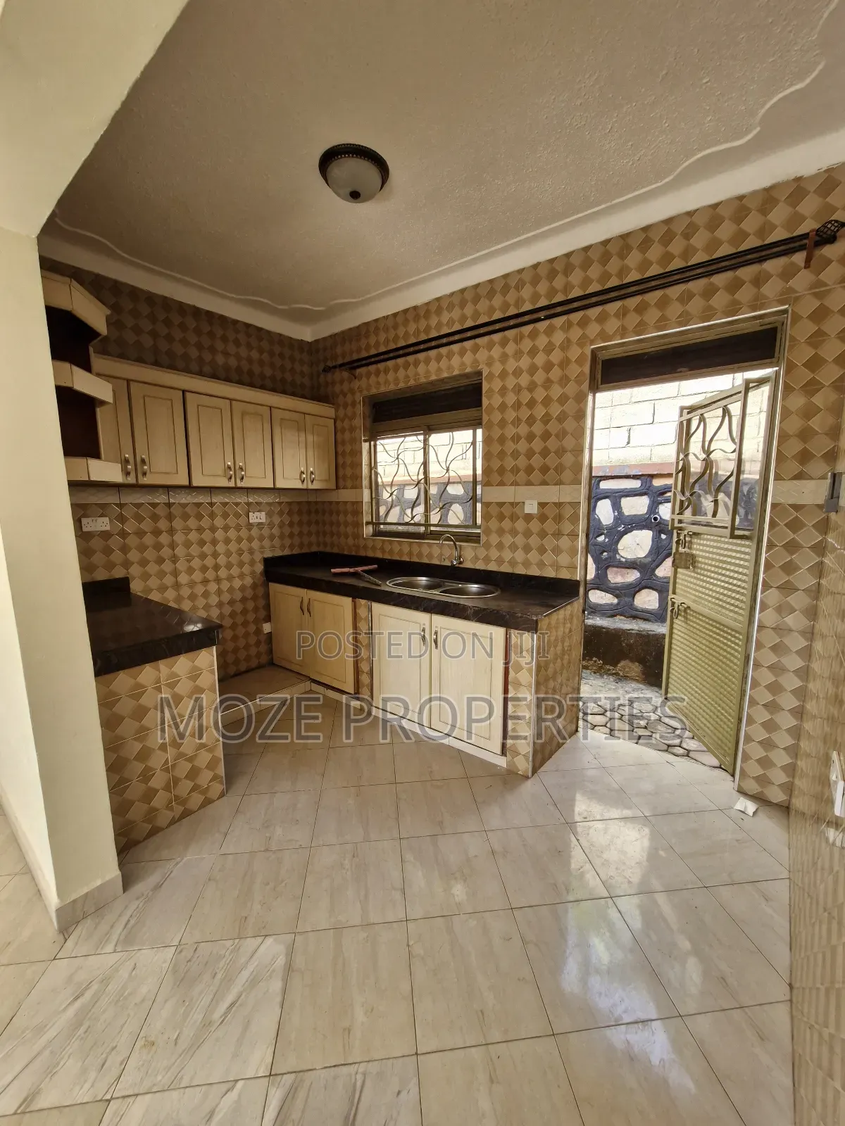 2bdrm Bungalow in Kyaliwajala, Central Division for rent in Central Division