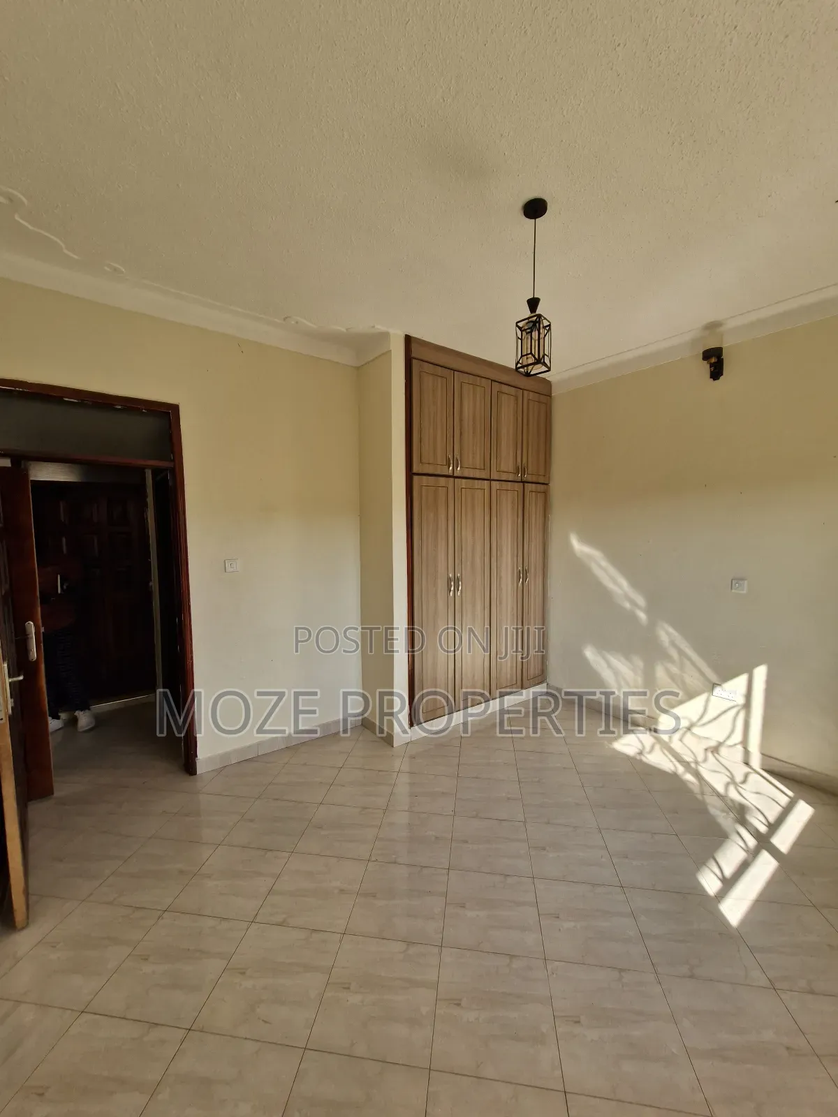2bdrm Bungalow in Kyaliwajala, Central Division for rent in Central Division