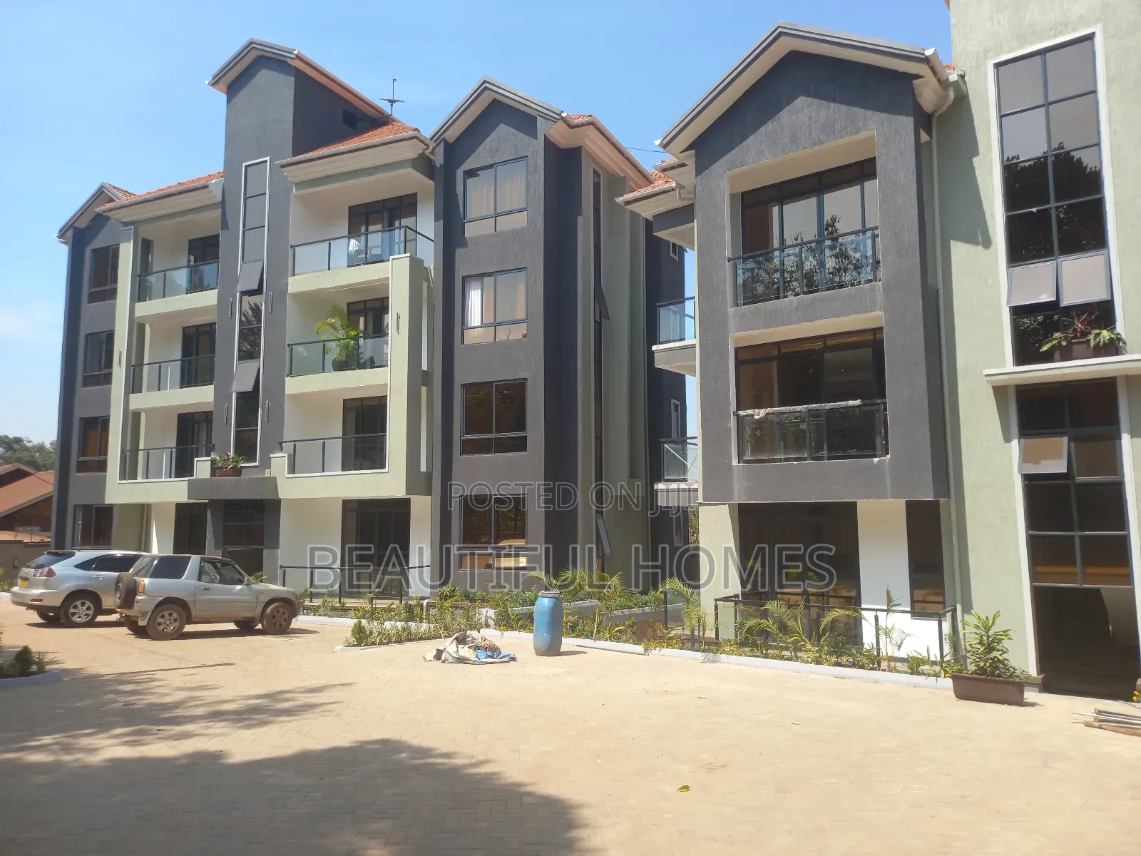 Furnished 2bdrm Block of Flats in Kisaasi, Nakawa for sale in Nakawa