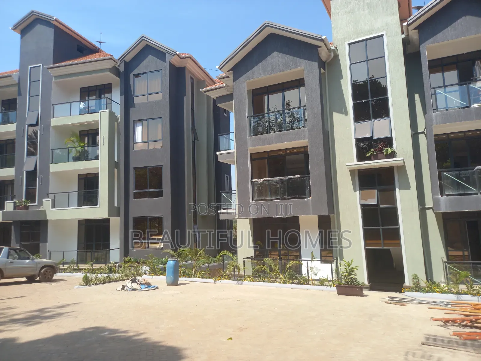 Furnished 2bdrm Block of Flats in Kisaasi, Nakawa for sale in Nakawa