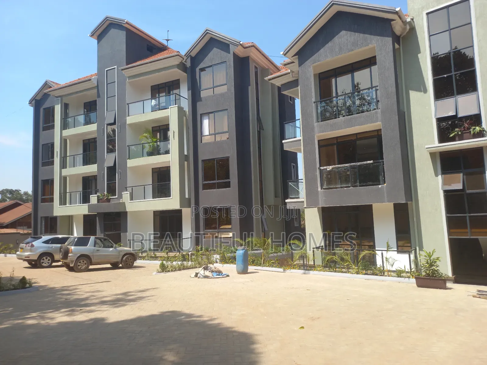 Furnished 2bdrm Block of Flats in Kisaasi, Nakawa for sale in Nakawa