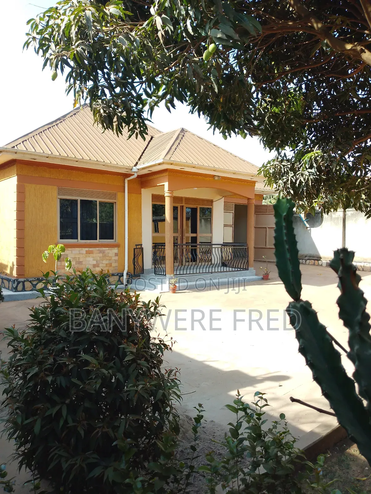 3bdrm House in Namanve, Goma for sale in Goma