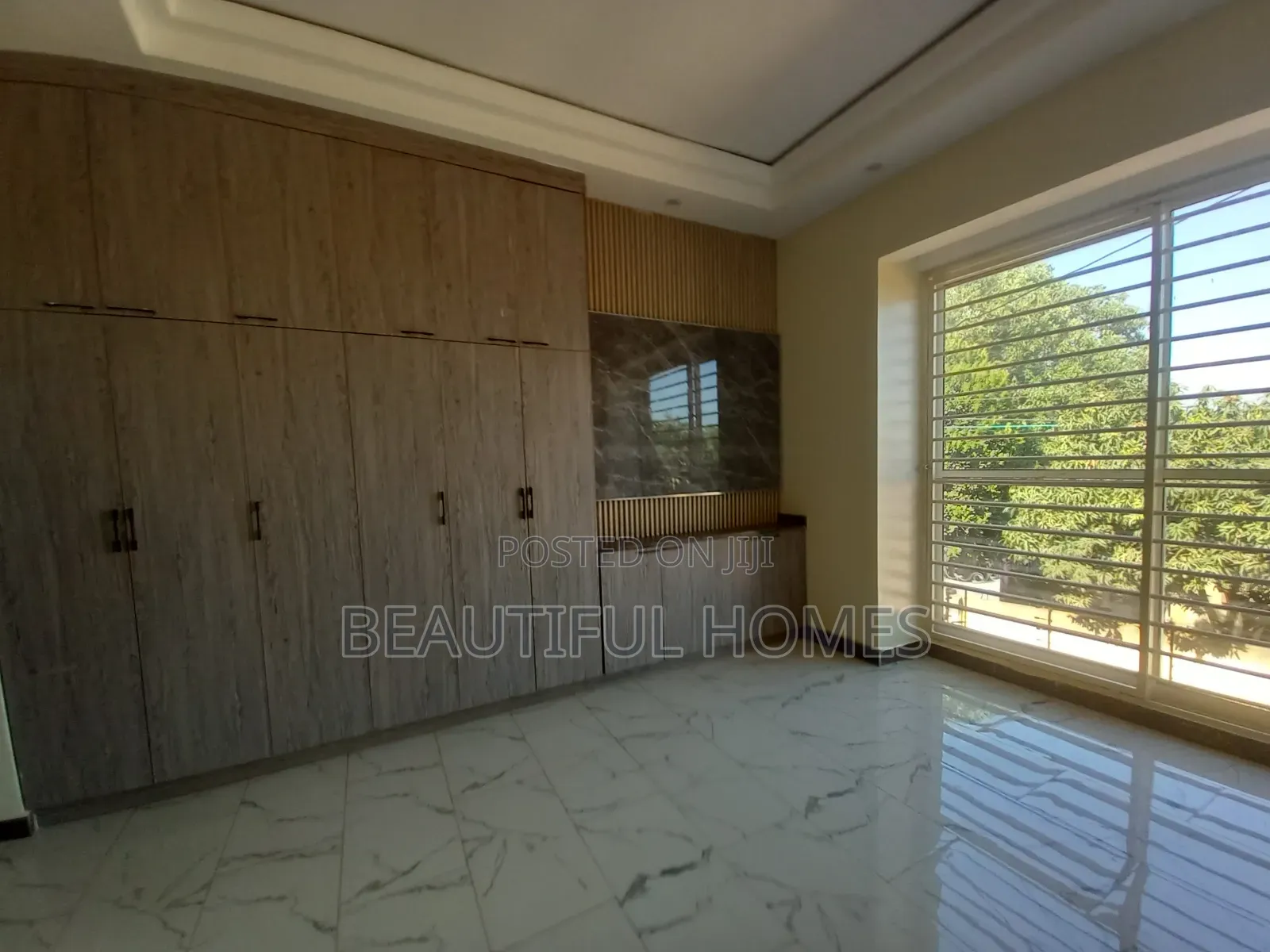 Furnished 4bdrm Duplex in Kira for sale in Kira
