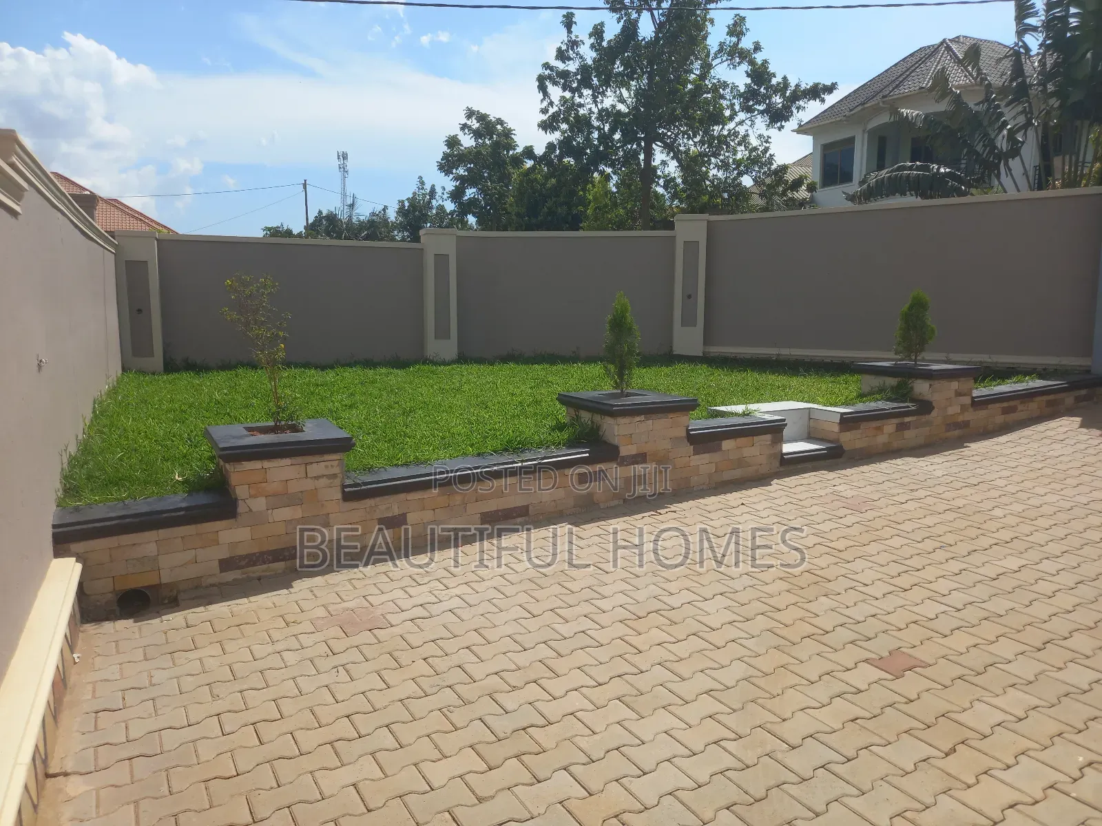 Furnished 4bdrm Bungalow in Kira for sale in Kira