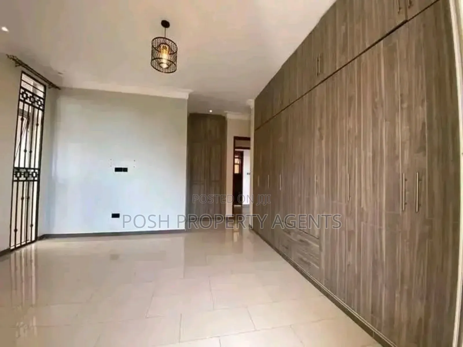 3bdrm Apartment in Bukoto, Central Division for rent in Central Division