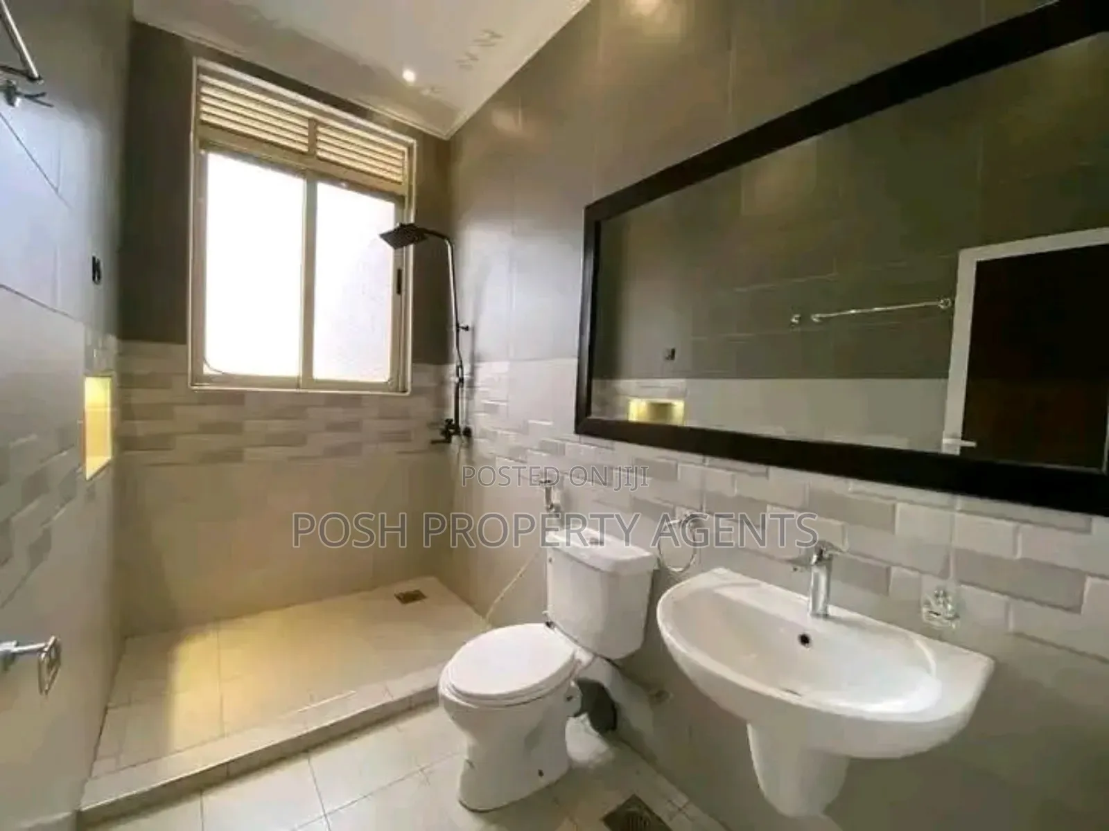 3bdrm Apartment in Bukoto, Central Division for rent in Central Division