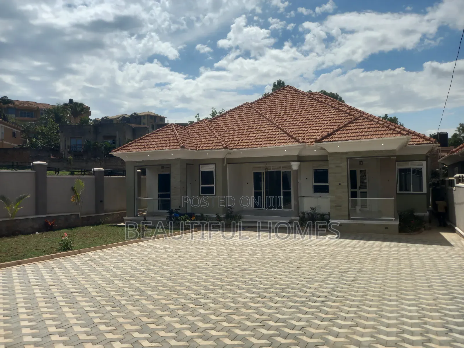 Furnished 5bdrm Bungalow in Kira for sale in Kira