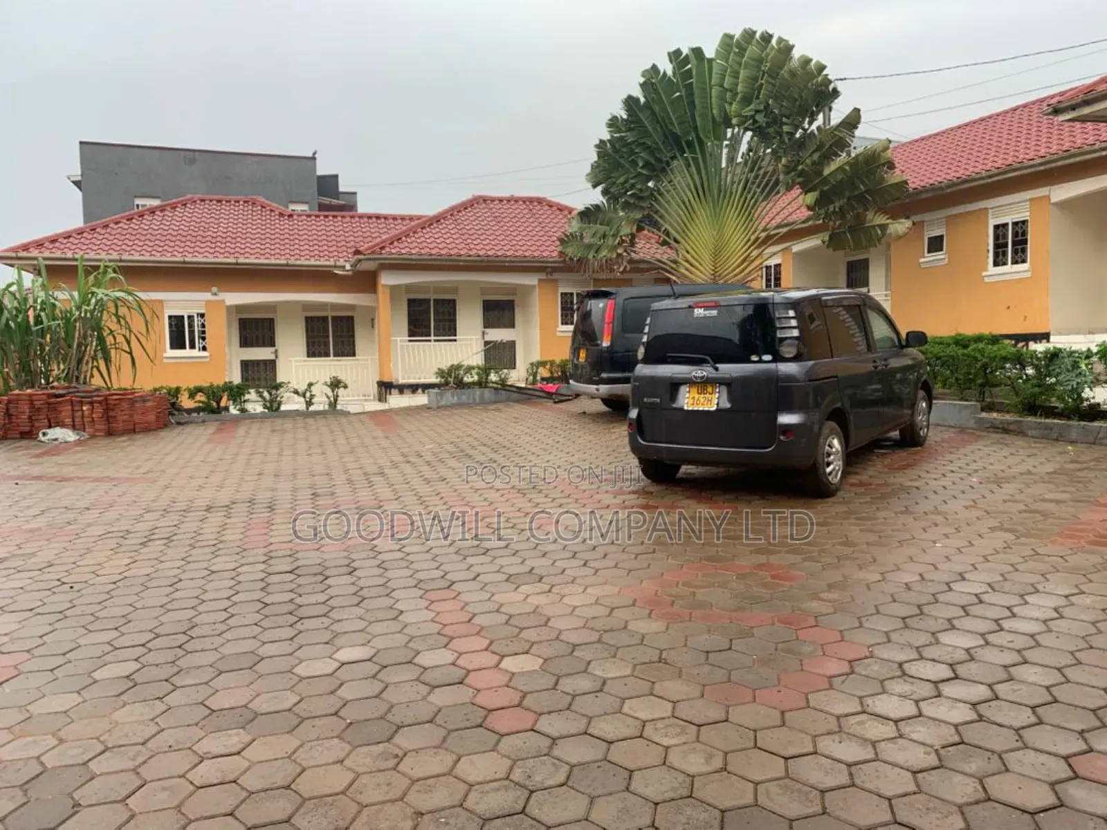 2bdrm Room & Parlour in Kyaliwajjala, Central Division for sale in Central Division