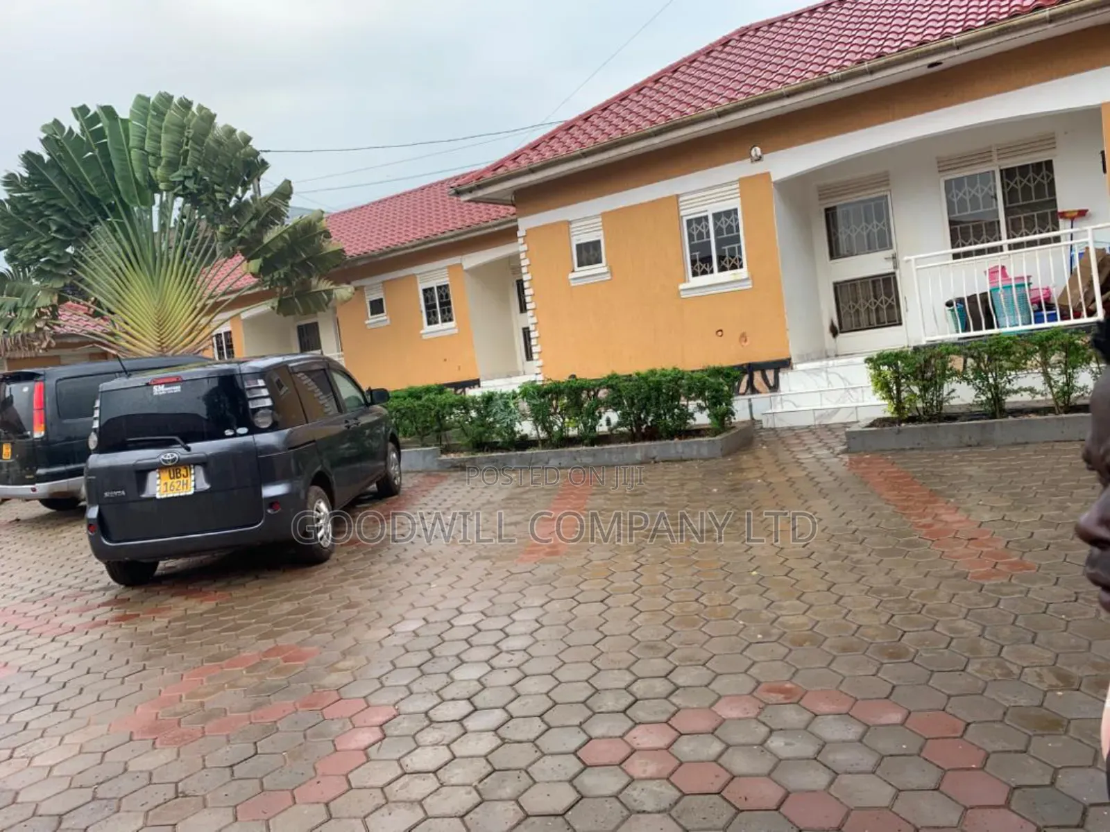 2bdrm Room & Parlour in Kyaliwajjala, Central Division for sale in Central Division
