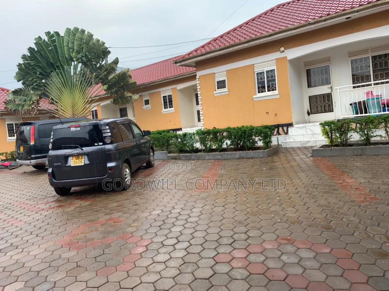 2bdrm Room & Parlour in Kyaliwajjala, Central Division for sale in Central Division