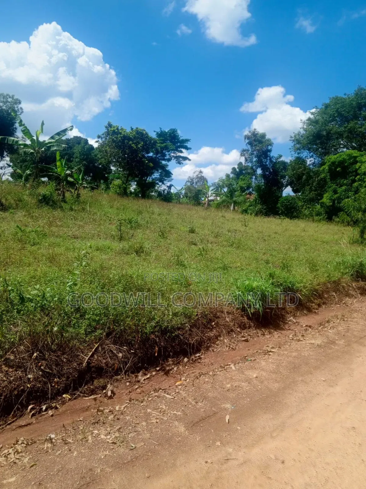 1.35 Acres of Land in Kiziri Kiwenda Gayaza Road in Central Division