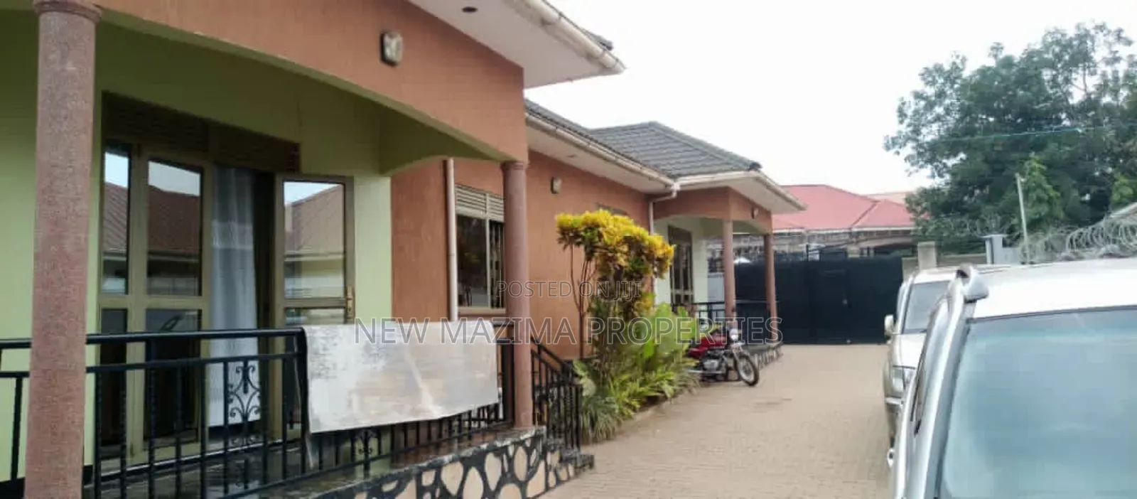 6bdrm Apartment in Namugongo Town, Central Division for sale in Central Division