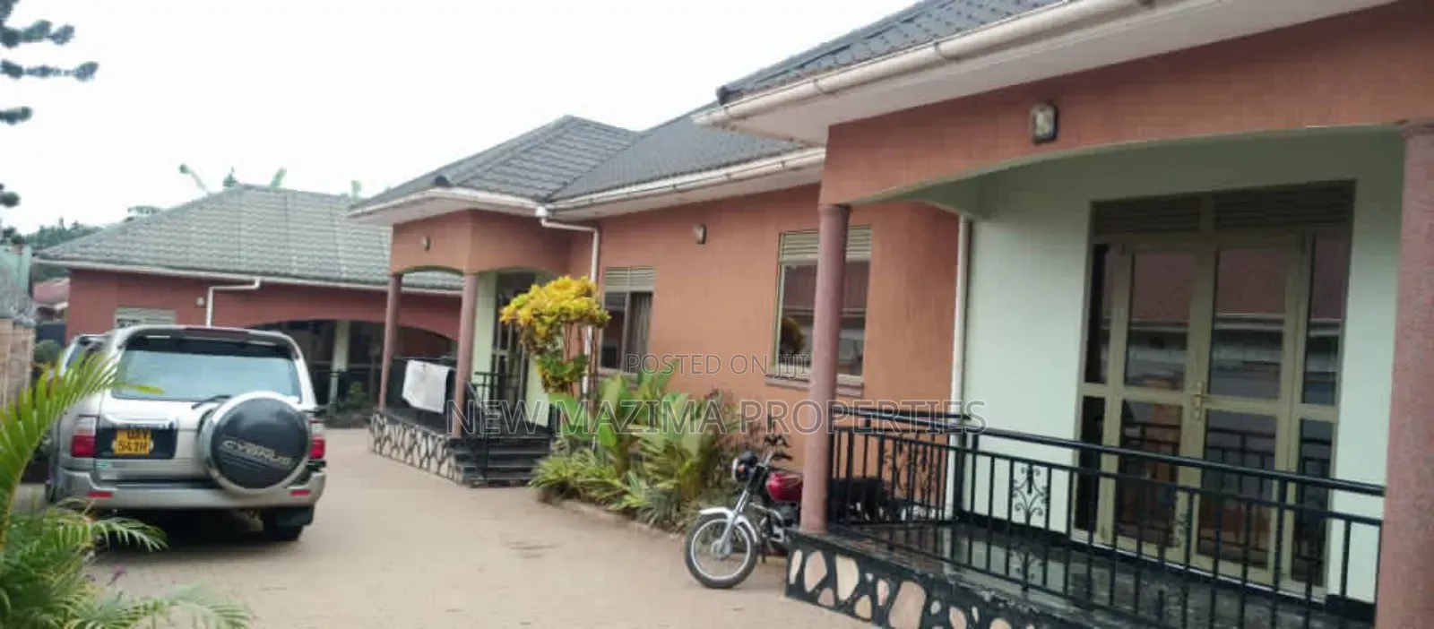 6bdrm Apartment in Namugongo Town, Central Division for sale in Central Division
