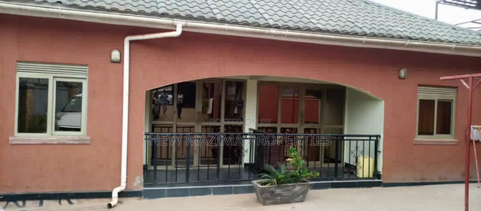 6bdrm Apartment in Namugongo Town, Central Division for sale in Central Division