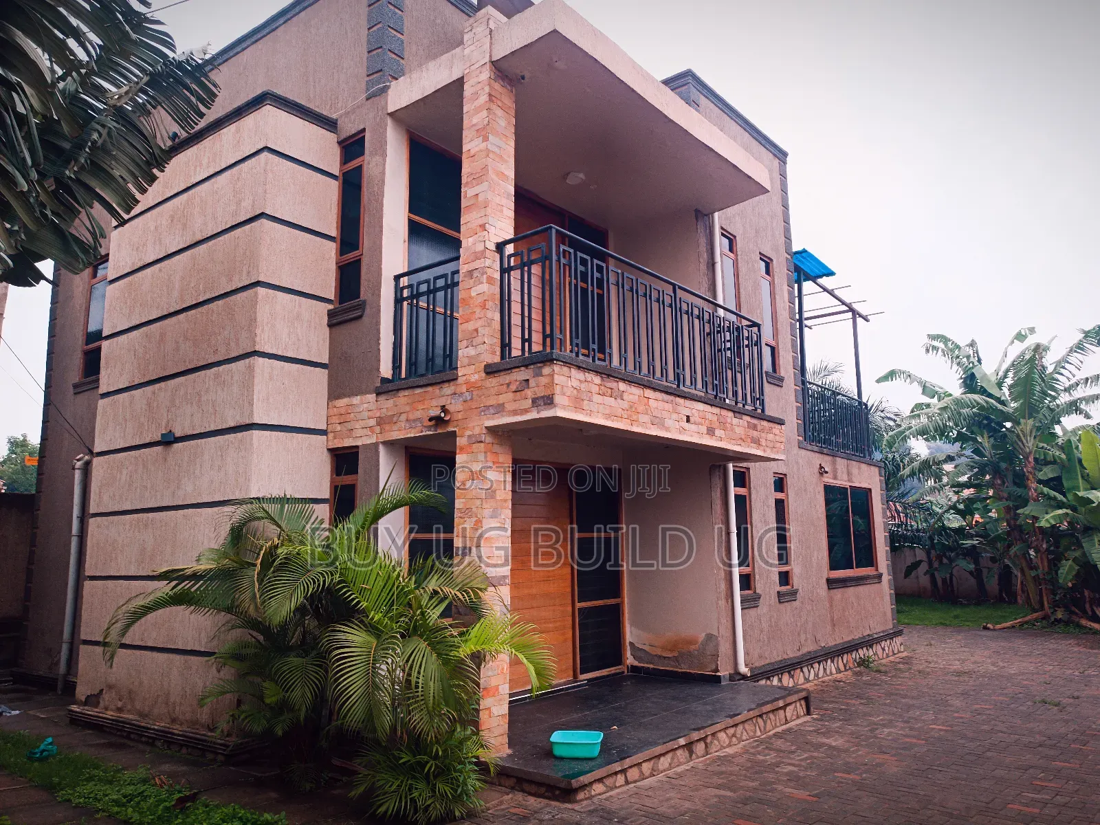 4bdrm Duplex in Namugongo Sonde, Central Division for sale in Central Division