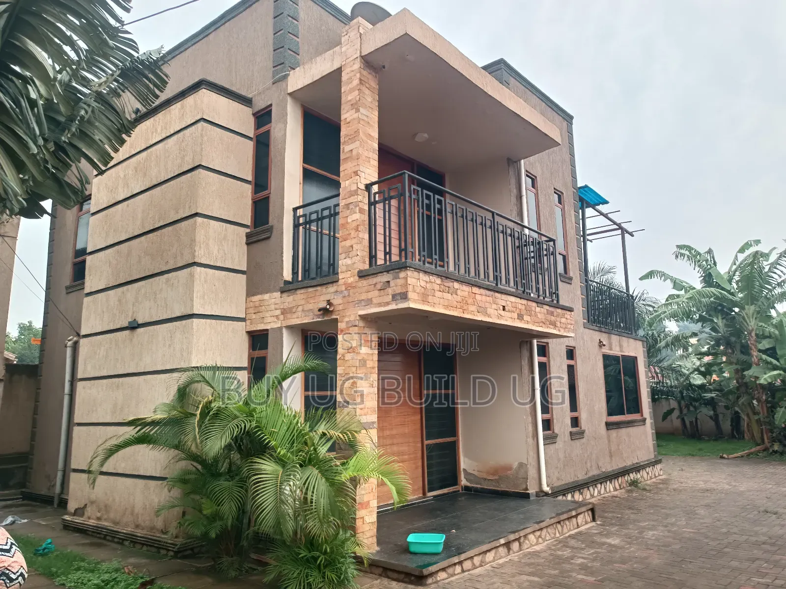 4bdrm Duplex in Namugongo Sonde, Central Division for sale in Central Division
