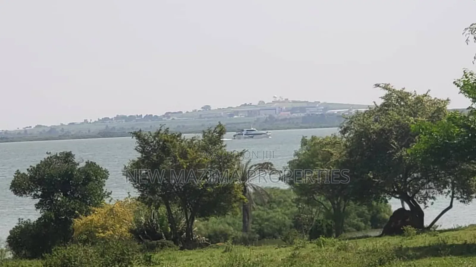 50 Decimals With Lake View on Quicksale in Heart of Kasanje Nakiwogo in Central Division