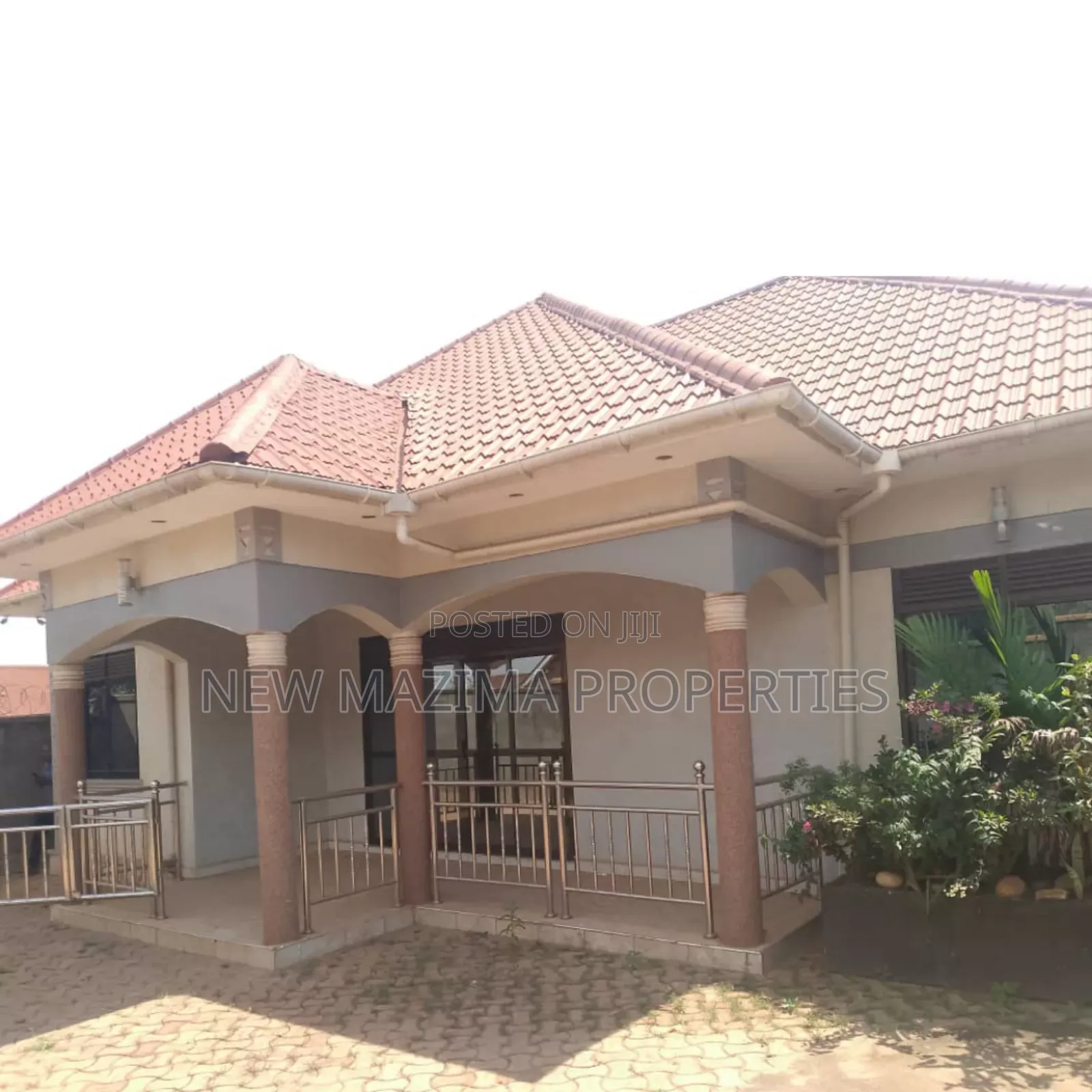 3bdrm Bungalow in Makindye Heights, Central Division for sale in Central Division