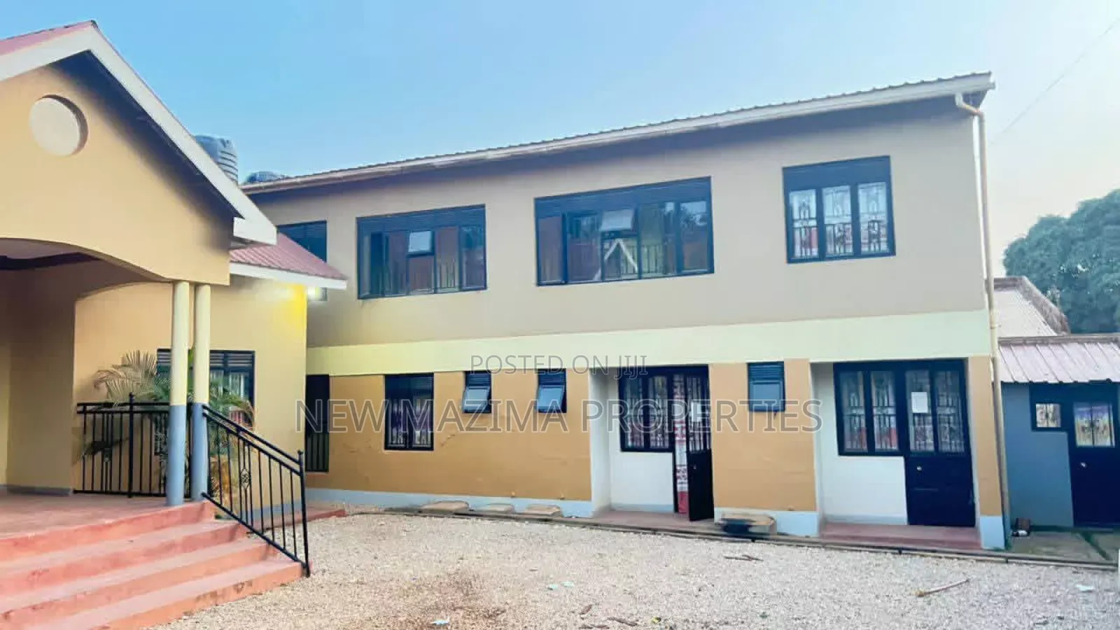 11bdrm Apartment in Kira Mulawa, Central Division for sale in Central Division