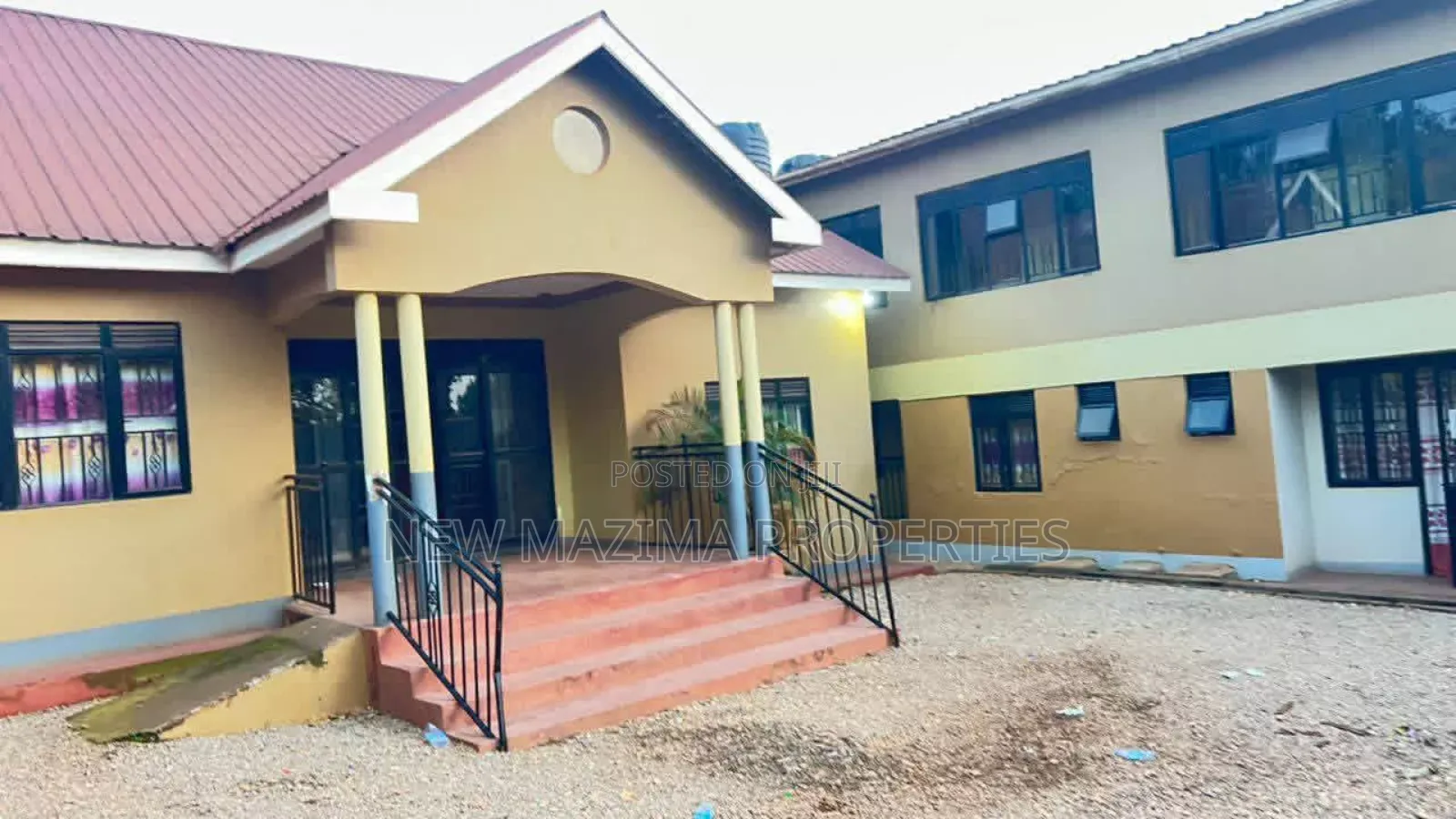 11bdrm Apartment in Kira Mulawa, Central Division for sale in Central Division