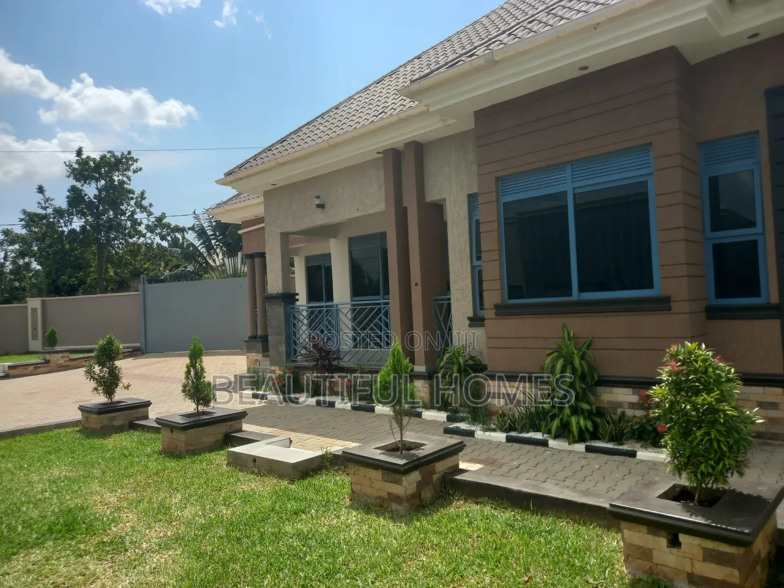 Furnished 4bdrm Bungalow in Kira for sale in Kira