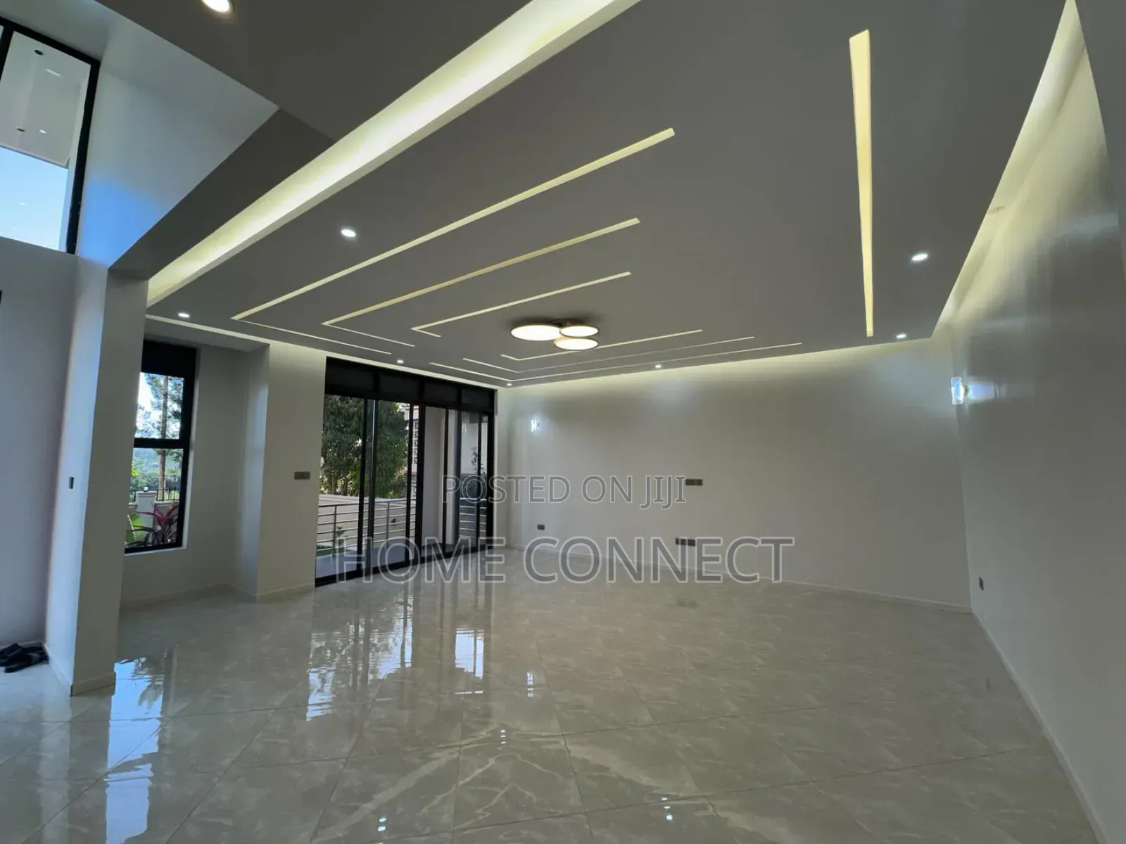 5bdrm Duplex in Akright Estate, Central Division for sale in Central Division