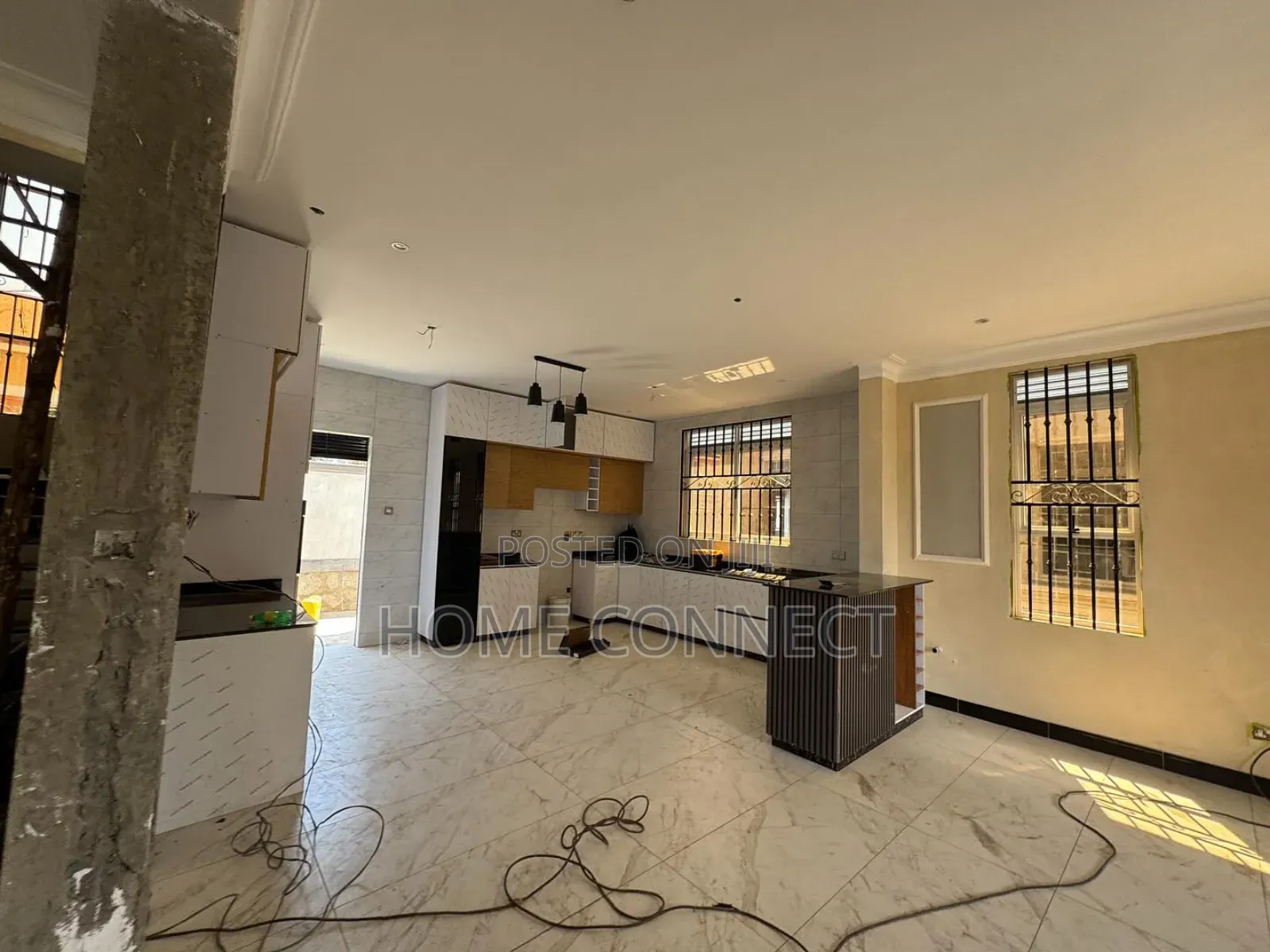 6bdrm Duplex in Serena Kigo, Central Division for sale in Central Division
